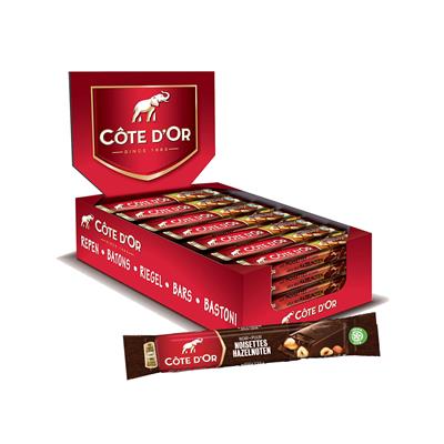 Côte D'or Dark with whole nuts 32x45g — 32 x 45 g